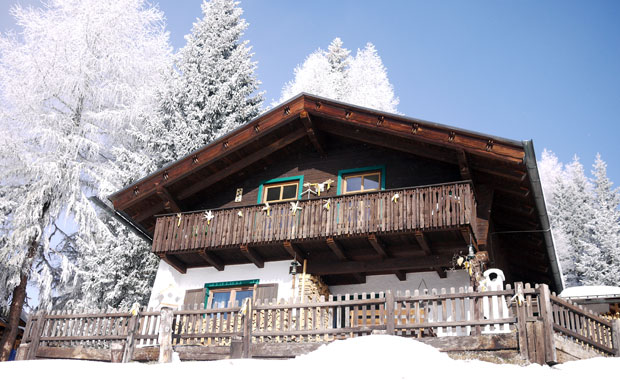 Skiurlaub Mit Kindern Guenstig In Der Ausspannalm Hütte