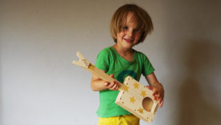 Kinder-Gitarre selbst gebaut // HIMBEER