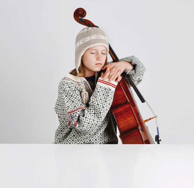 Kind mit Cello // HIMBEER