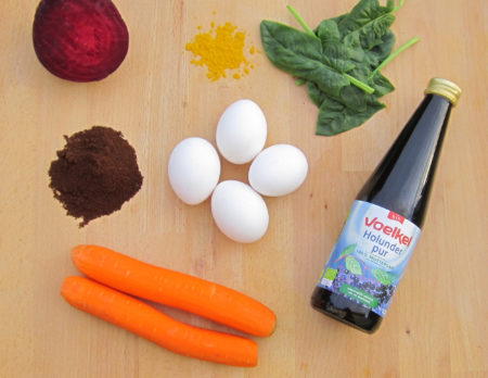Ostereier natürlich färben mit roter Bete, Möhren, Holundersaft // HIMBEER