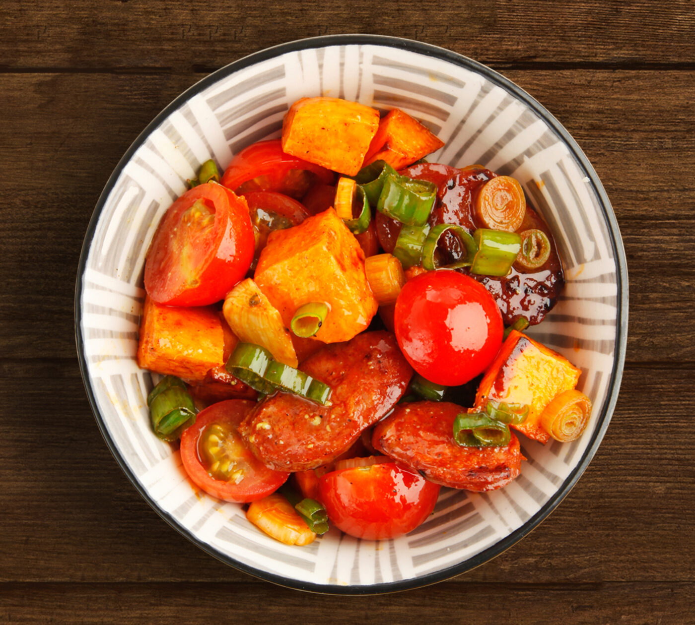 Rezept für mediterranen Salat mit Süßkartoffeln // HIMBEER