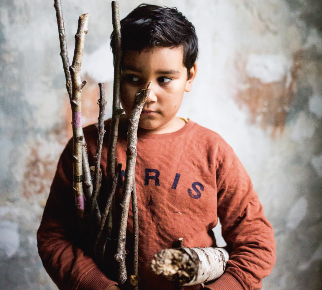 Kinder mit Sammelleidenschaft: Justus sammelt Stöcke | BERLIN MIT KIND