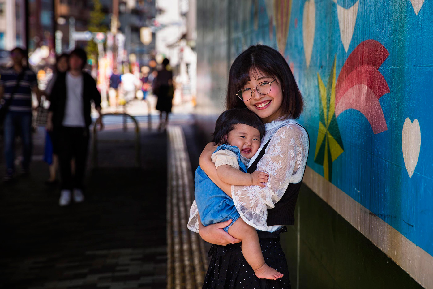 Mutter mit Kind in Japan // HIMBEER