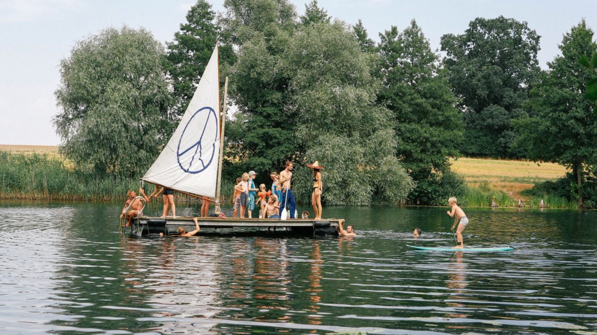 Sommerferien Auf Dem Floß | Berlin Mit Kind