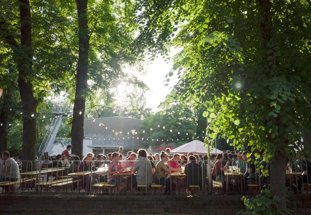 Prater Biergarten Berlin // HIMBEER