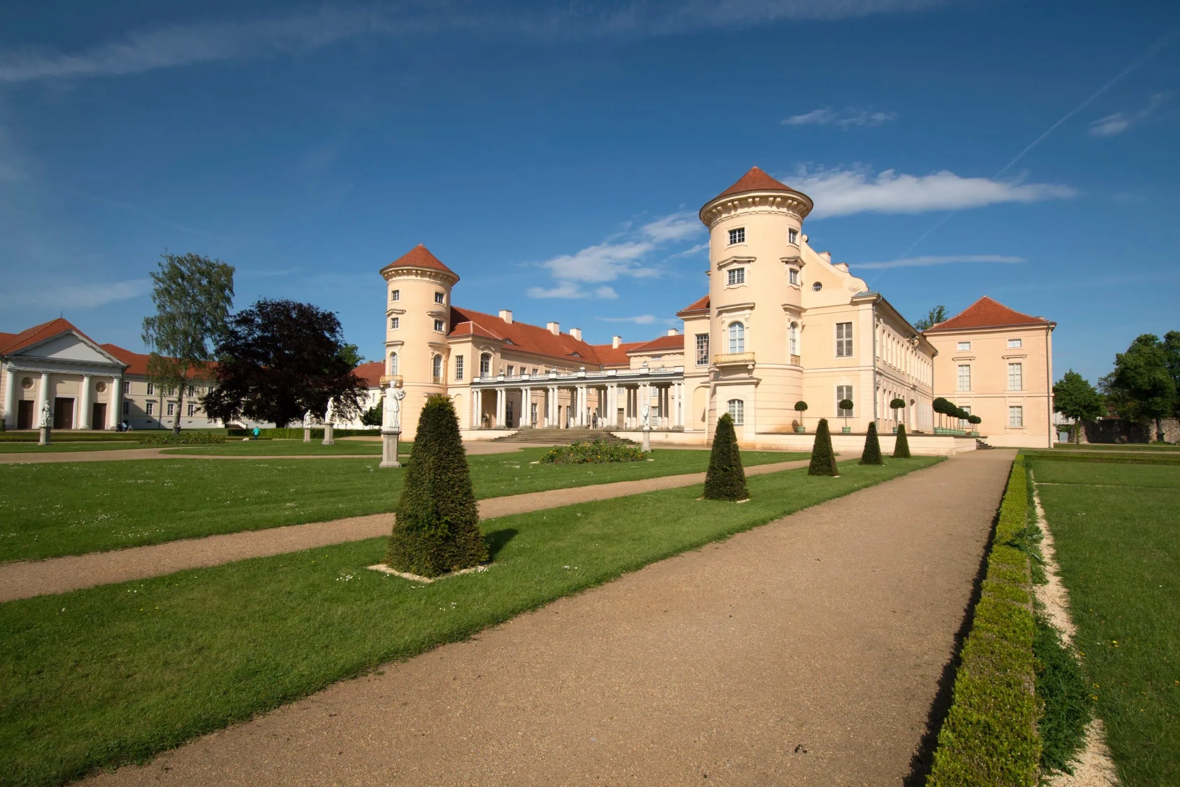 Herbstausflüge In Berlin Und Brandenburg: Schloss Rheinsberg // Himbeer 