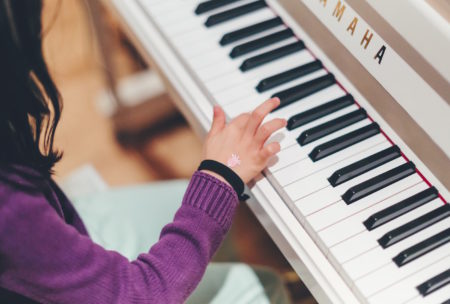 Klavierspielendes Kind: Wie Man Kinder Zum Üben Motiviert // Himbeer