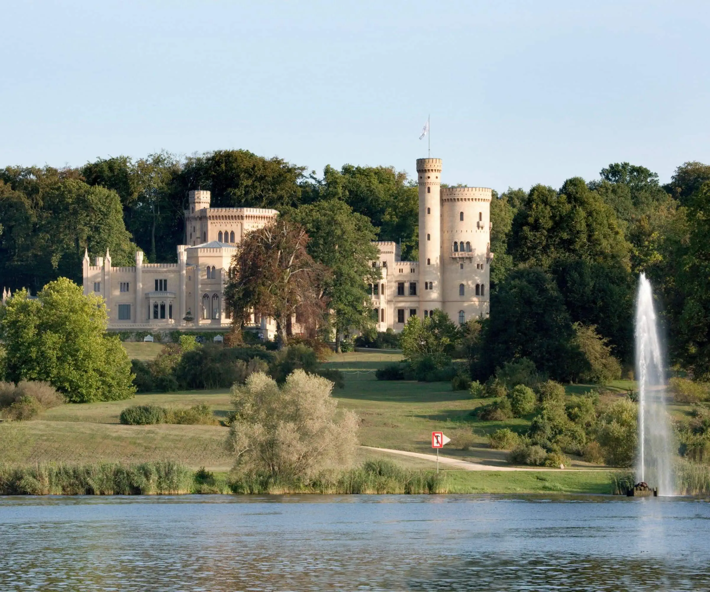 Ausflugsziel Für Familien Zu Ostern: Park Und Schloss Babelsberg // Himbeer