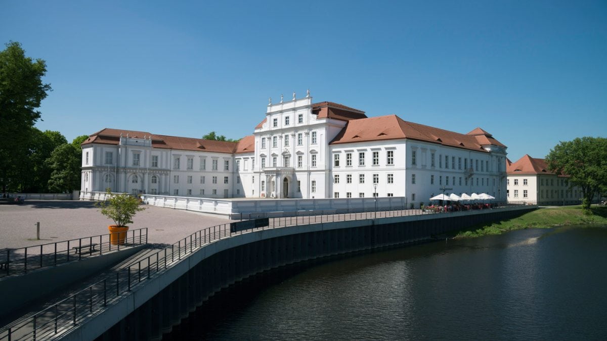 Ausflugsziel Für Berliner Familien: Schlossmuseum Oranienburg // Himbeer
