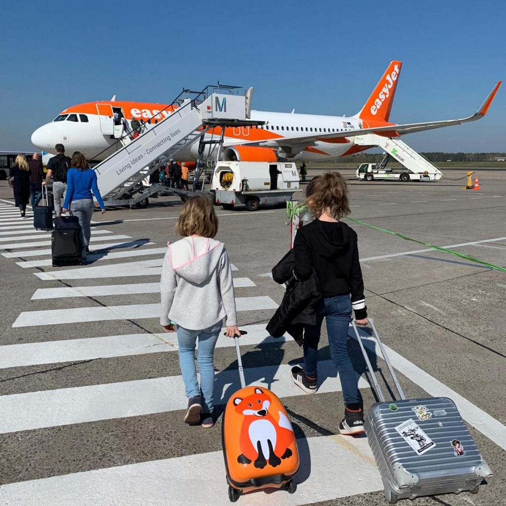 Flugreisen Mit Kindern: Tipps Zum Fliegen Mit Kindern // Himbeer
