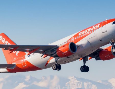 Fliegen mit Kindern: easyJet // HIMBEER