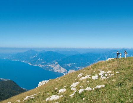 Wanderführer Für Familien Vom Bergverlag Rother: Erlebniswandern Mit Kindern Am Gardasee // Himbeer