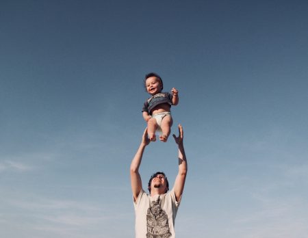 Bewegungskurse für Baby und Kleinkind Eltern-Kind-Kurse Babykurse Berlin mit Kind / HIMBEER