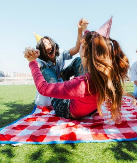 Tipps Für Teenager:innen-Geburtstage In Berlin: Action, Games, Teamgeist // Himbeer