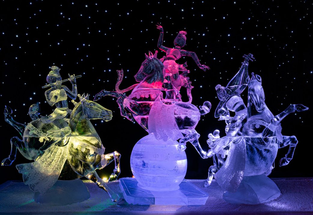 Karls 5. Eiswelt in Elstal bei Berlin // HIMBEER