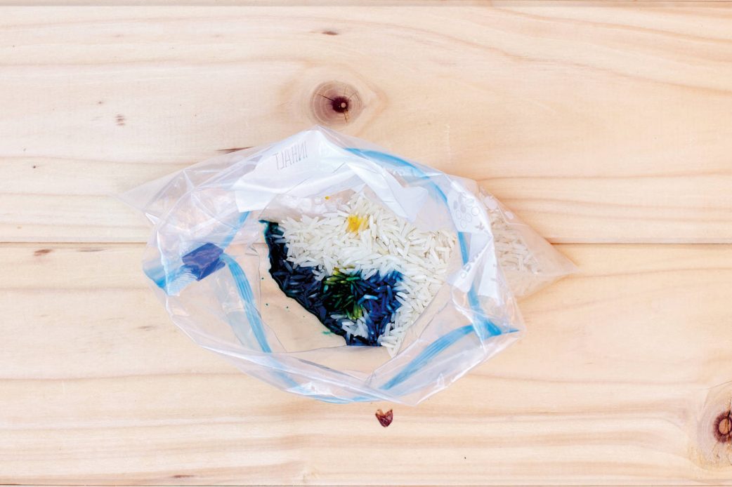 Schritt 2: Ostereier färben – Marmorierung mit Reis // HIMBEER