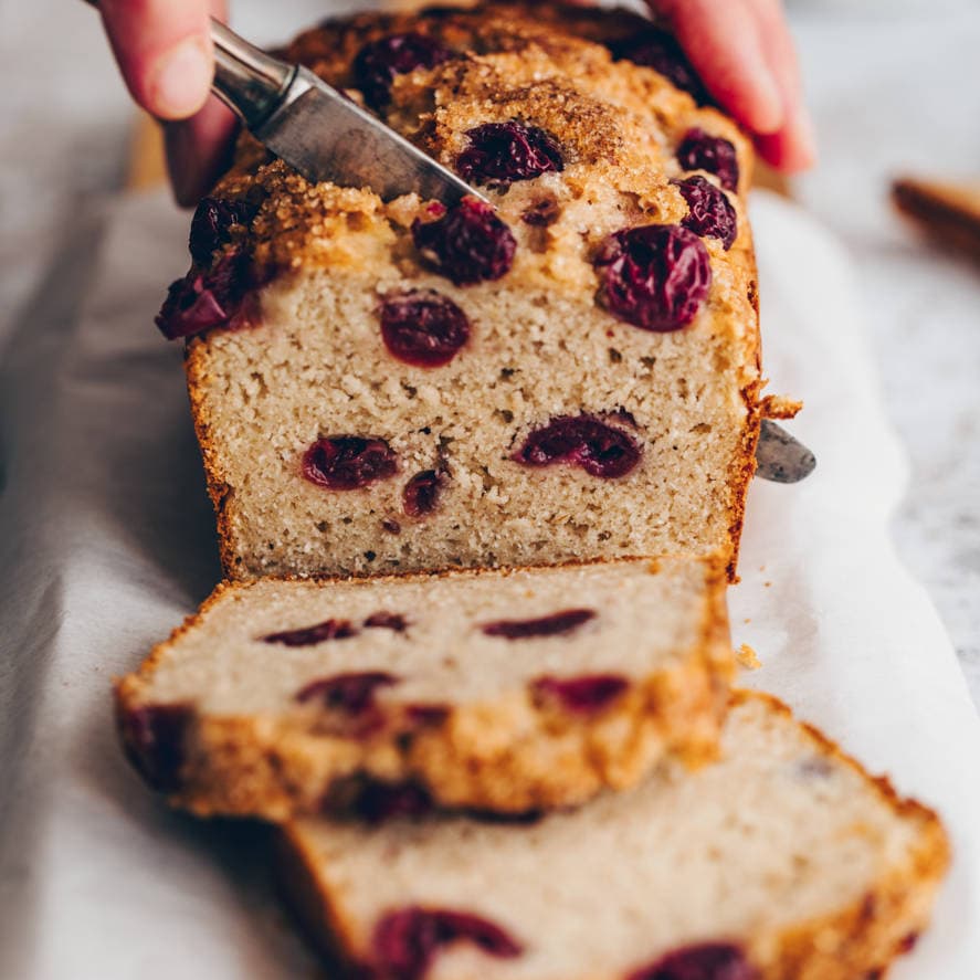 Kirsch-Bananenbrot – Saftig und einfach zu backen // HIMBEER