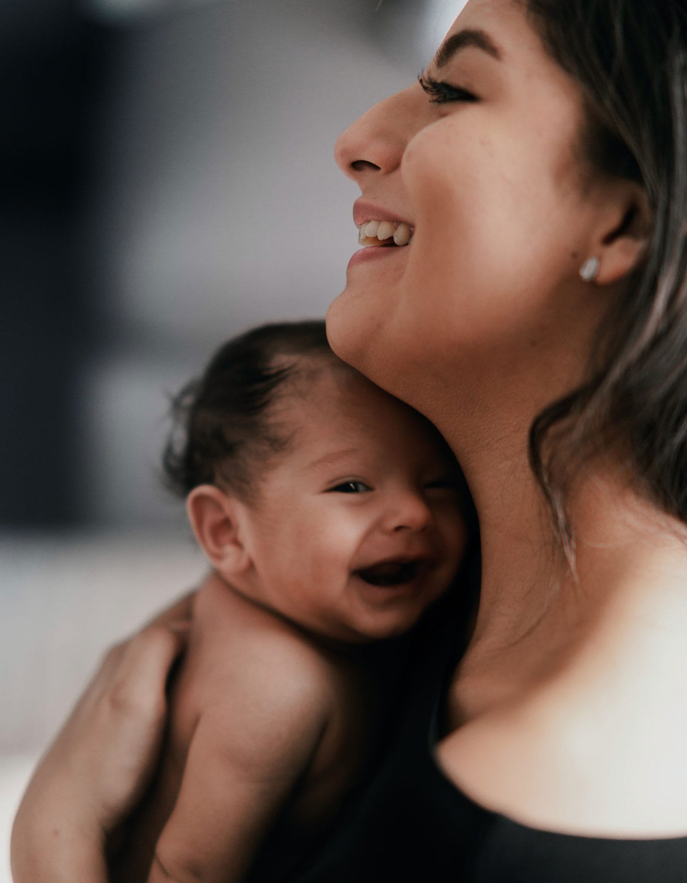 Viel Hautkontakt tut Baby und Mama gut – Babymassage-Kurse // HIMBEER