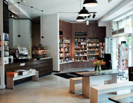 ocelot, not just another bookstore – Buchladen in Berlin-Mitte // HIMBEER