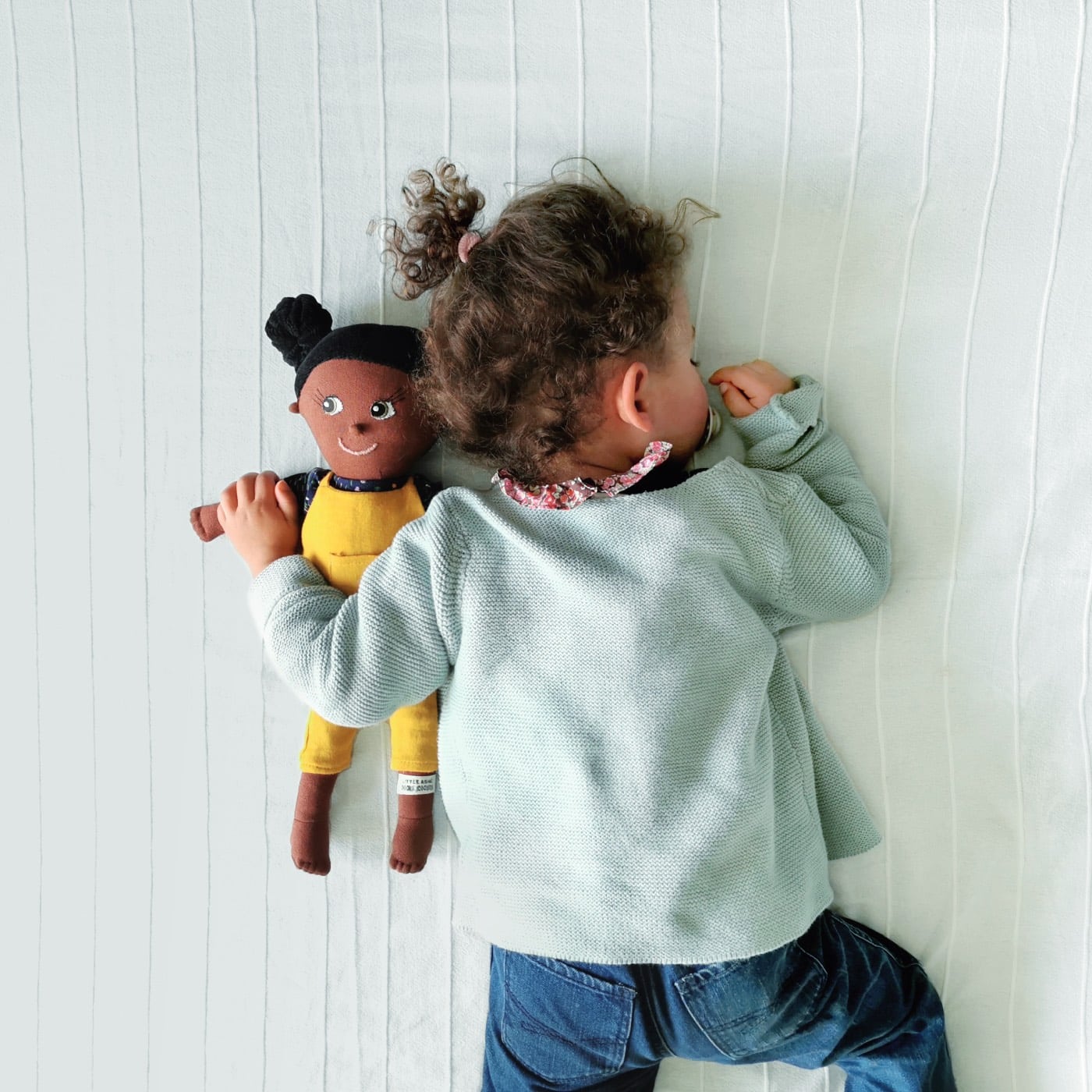 Diversität Im Kinderzimmer: Little Ashé Organic Friends Puppen // Himbeer