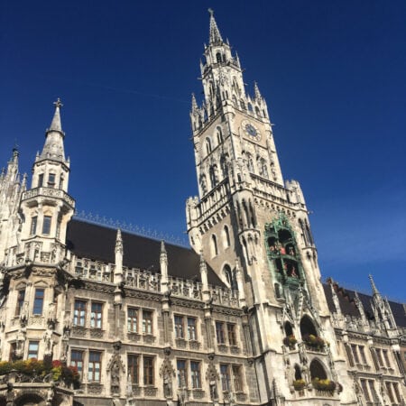 München Mit Der Familie: Neues Rathaus // Himbeer