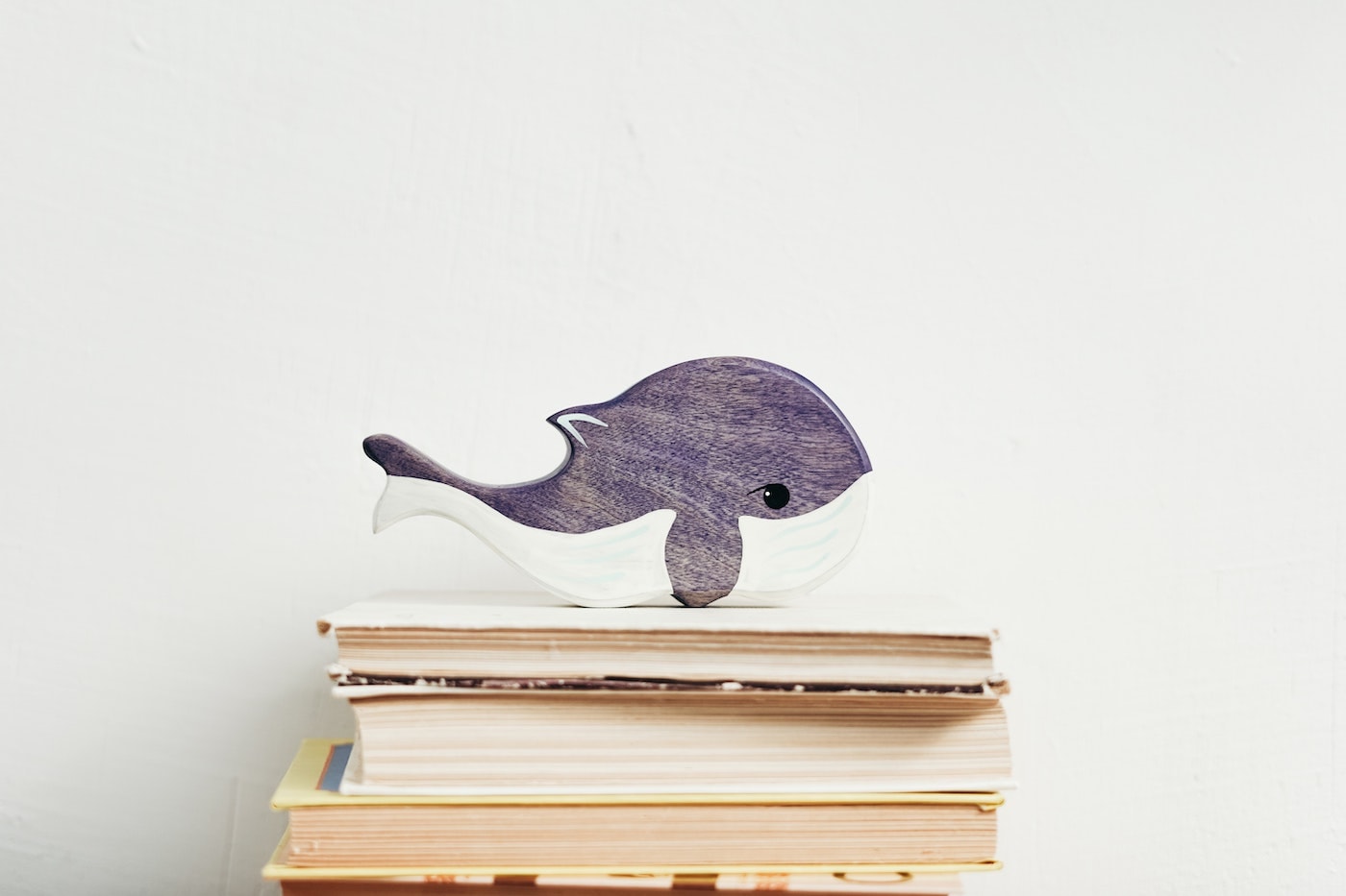 Kommt und lauscht der Geschichte „Hallo, Walfisch“ von Lauris Gundars in der Buchhandlung Pankebuch! // HIMBEER