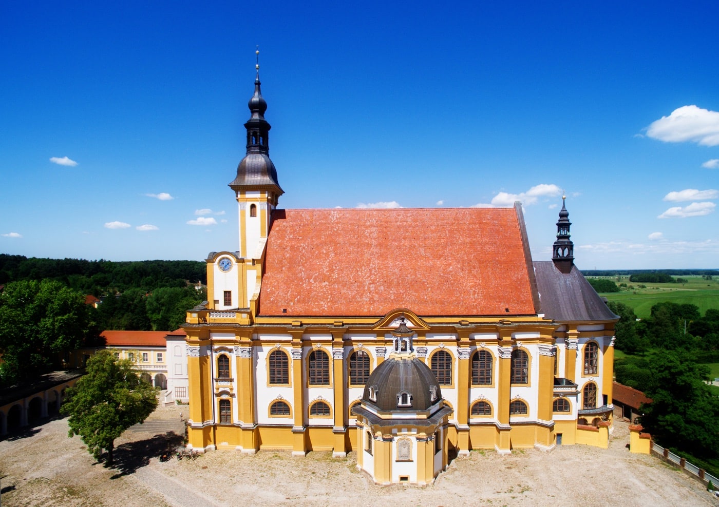 Ausflug zum Kloster Neuzelle in Brandenburg: Stiftskirche // HIMBEER