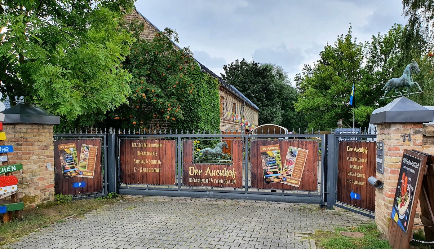Ausflugsziel Für Familien: Der Auenhof Im Havelland // Himbeer