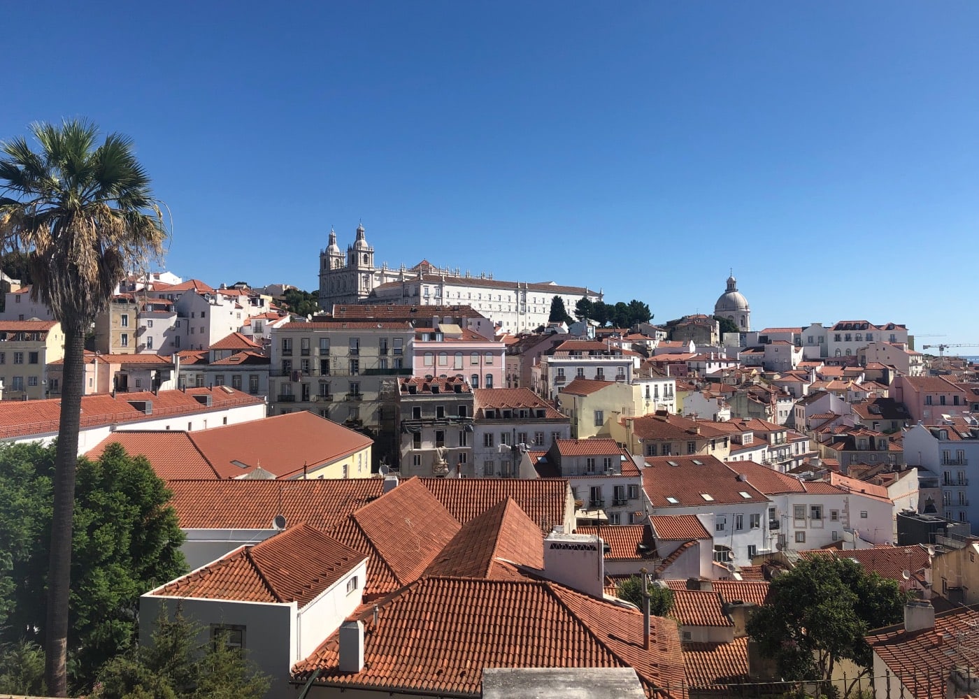 Lissabon – Stadt Der Sieben Hügel // Himbeer