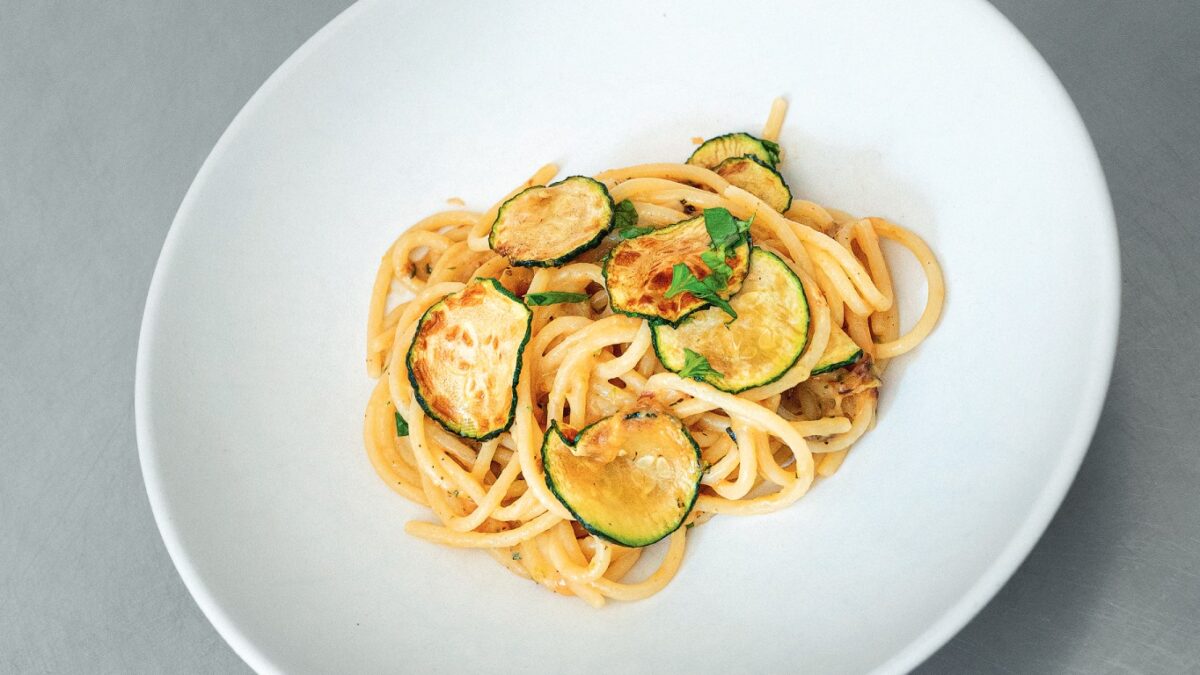 Rezept für Spaghetti alla Nerano – Pasta wie in Italien // HIMBEER
