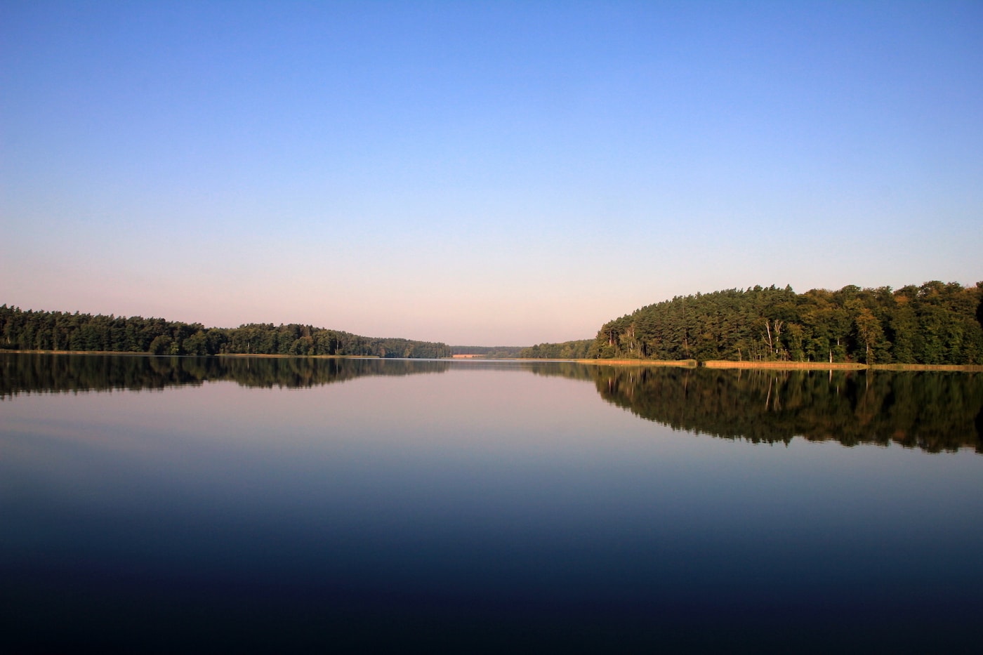 Die Uckermark hat viele schöne Seen, die darauf warten erkundet zu werden! // HIMBEER
