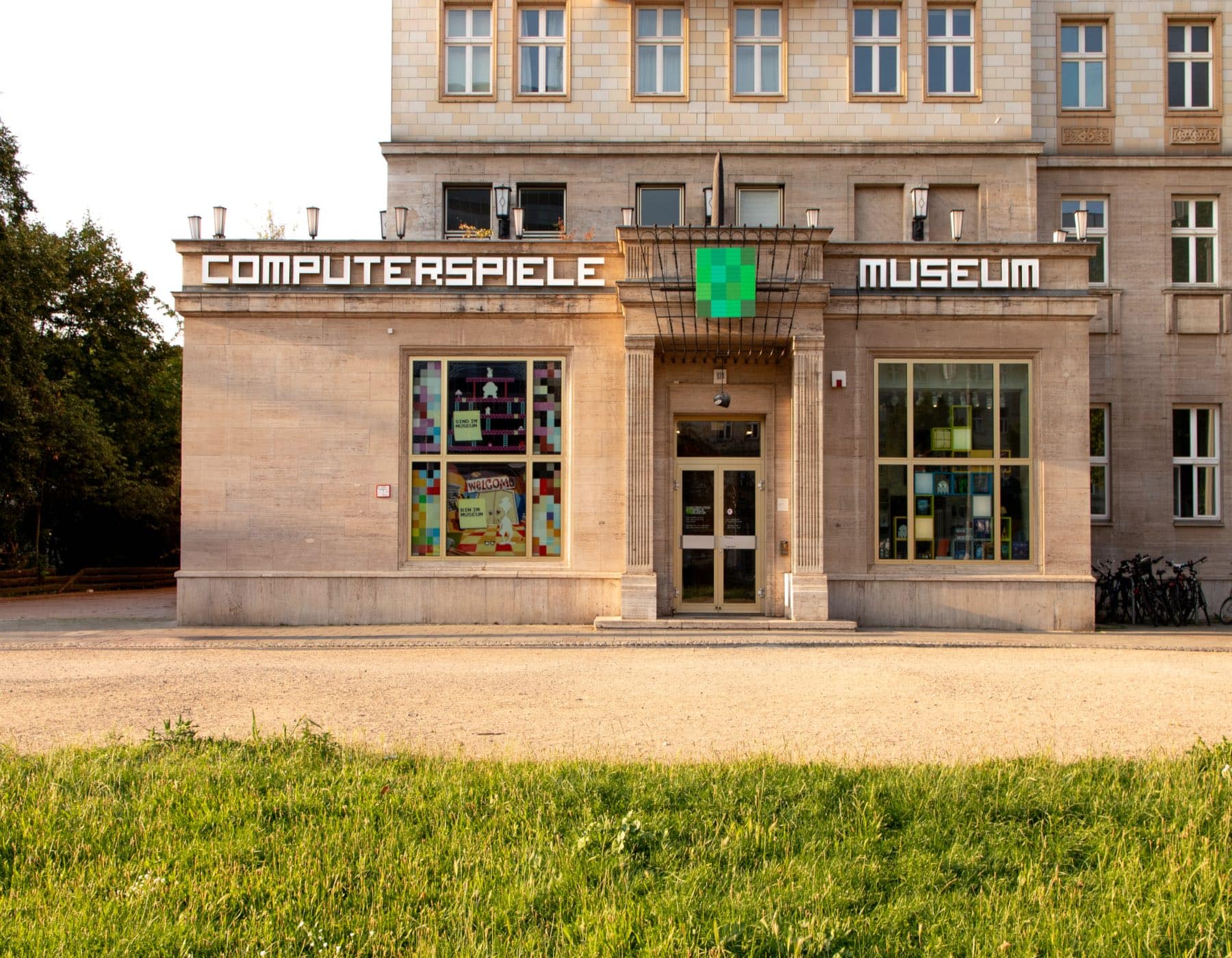 Familienkarte Für Das Computerspielemuseum // Himbeer