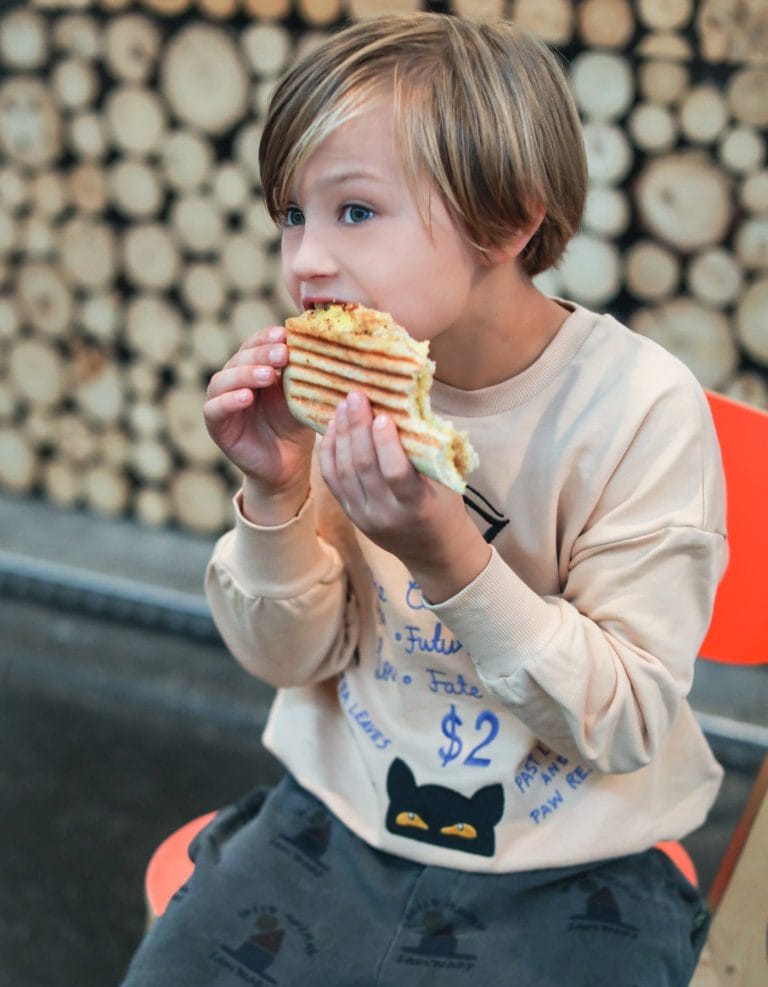 Wunderbar Essen Mit Kindern In Der Nähe Bild