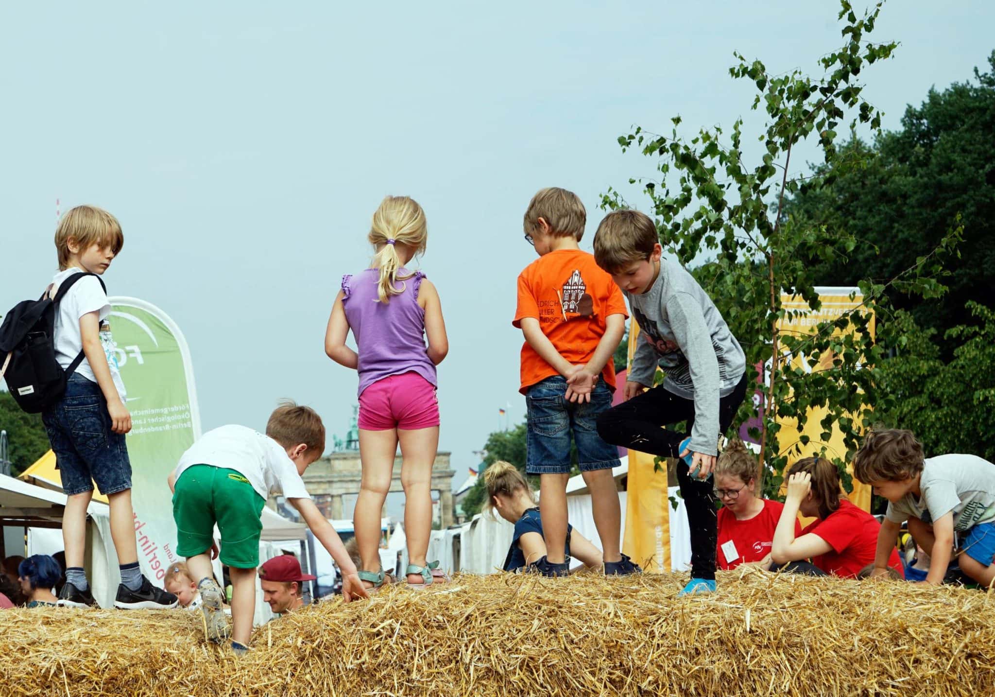 Super Feste und Festivals im April 2024 in Berlin // HIMBEER