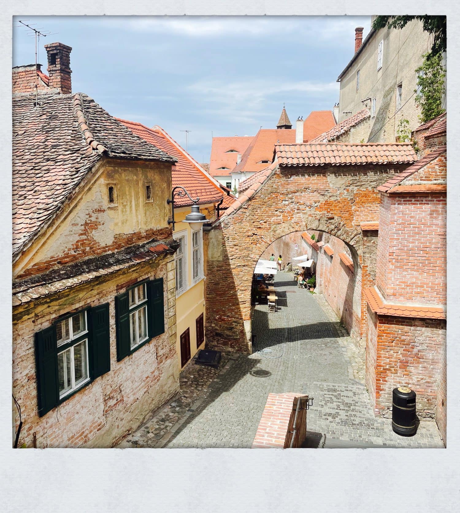 Hermannstadt (Sibiu) Gilt Als Eine Der Schönsten Städte In Rumänien.