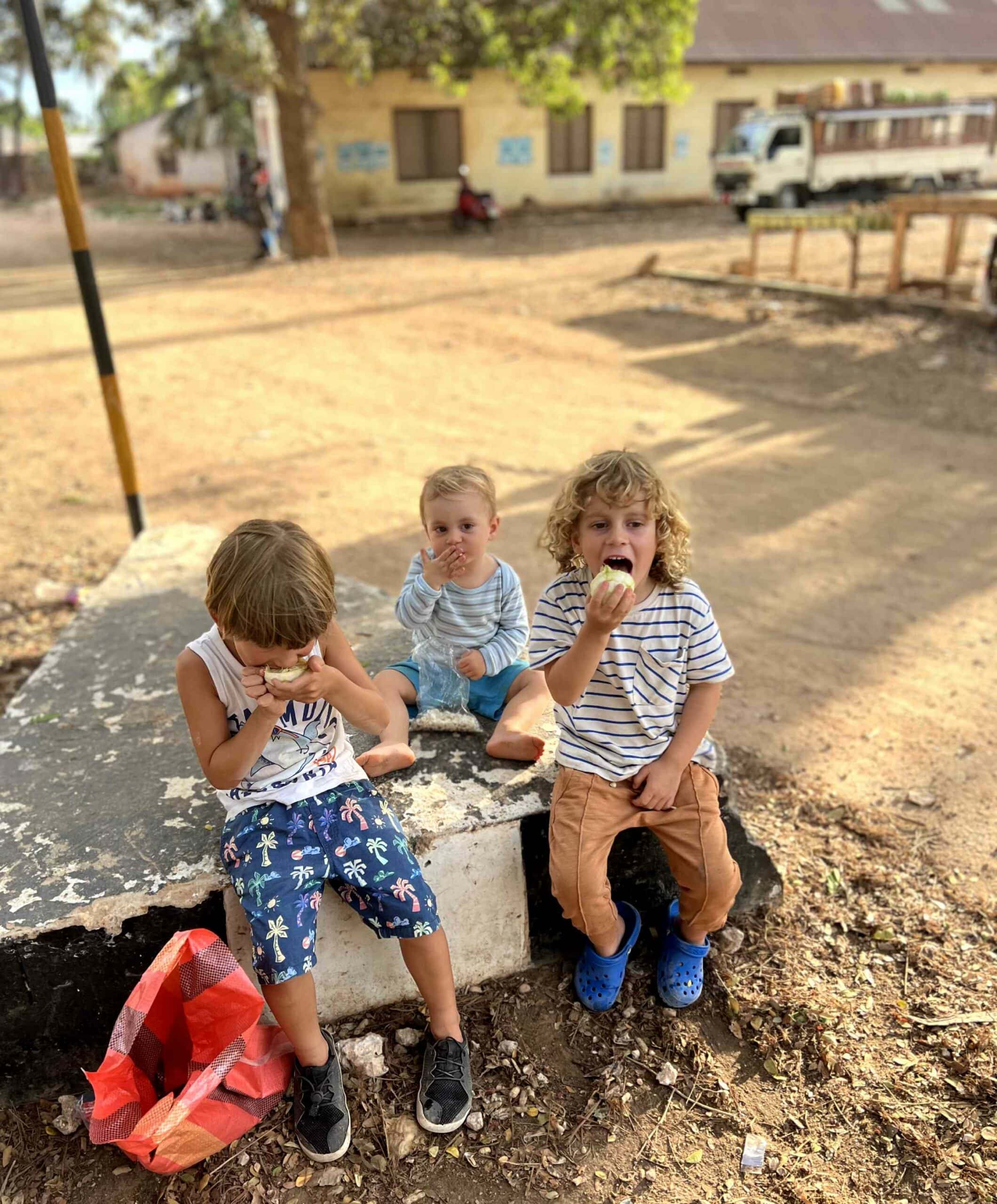 Mit Kleinkind und Baby auf Reisen: Unterwegs in Sansibar // HIMBEER