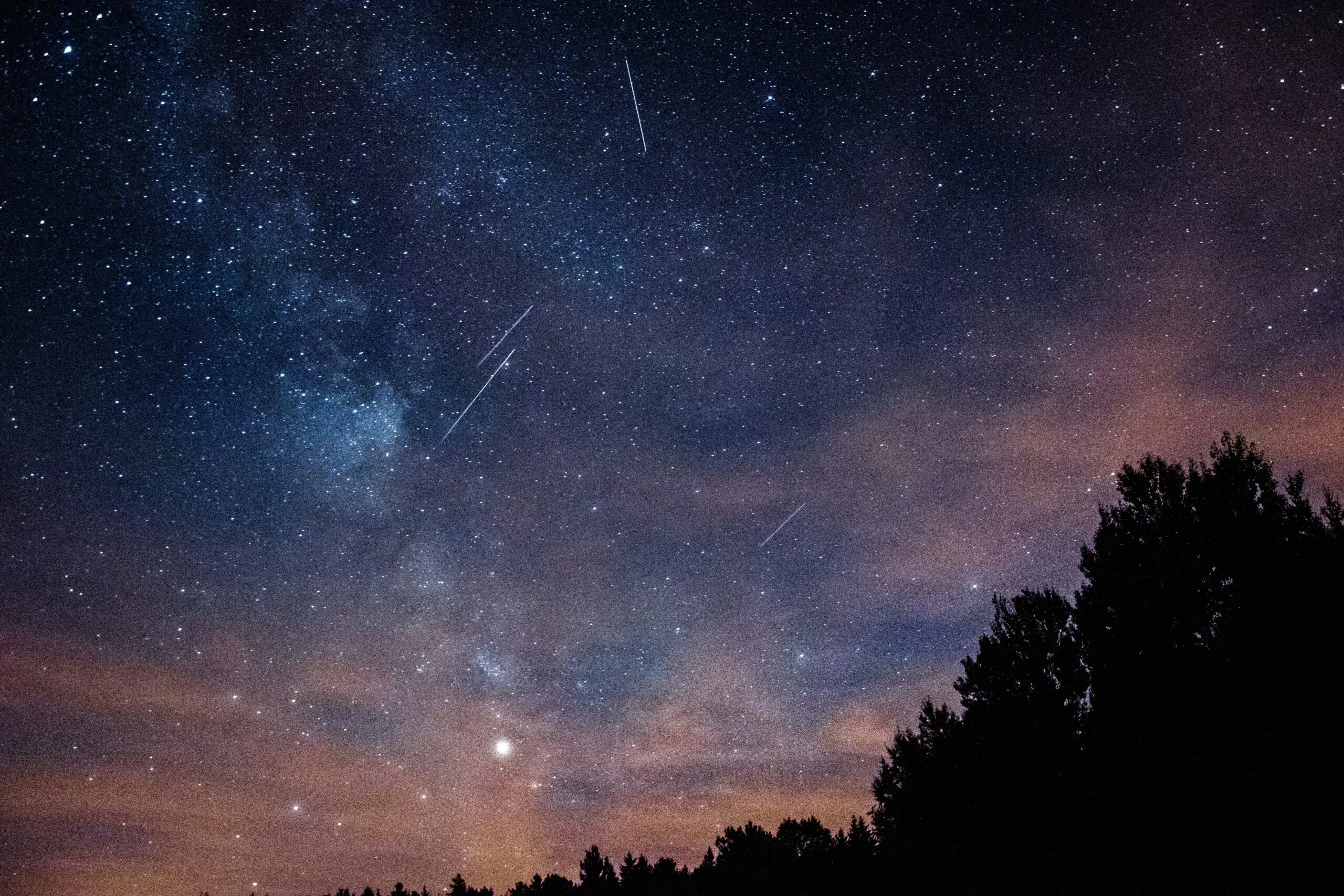Sternschnuppennacht An Der Archenhold-Sternwarte // Himbeer