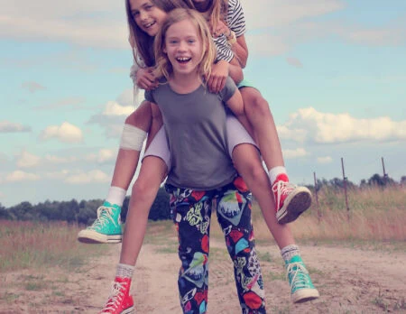 Abenteuer Sommer Und Artenschutz – Ausflug Mit Kindern Zum Natur-Erlebniszentrum Der Naturlandschaft Döberitzer Heide // Himbeer