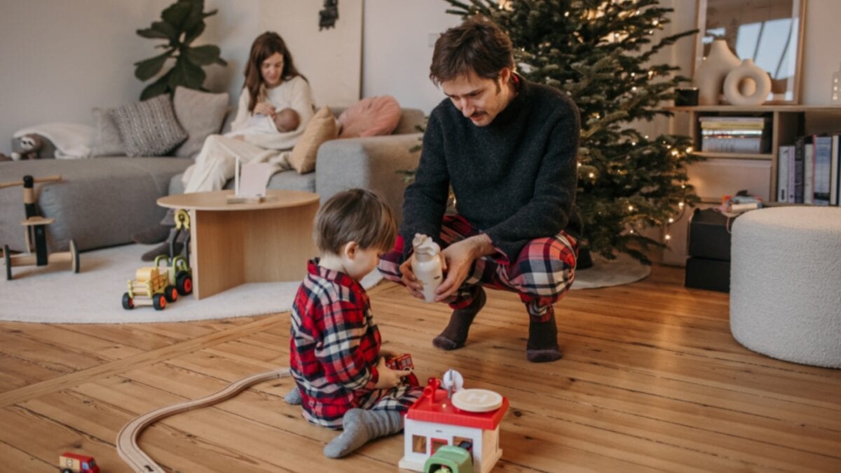 Advents-Fototipps: Wie ihr schöne Bilder von Kindern im Winter macht – Tipps zum Fotografieren von Cindy und Kay Fotografie: Mit Kerzenlicht fotografieren // HIMBEER