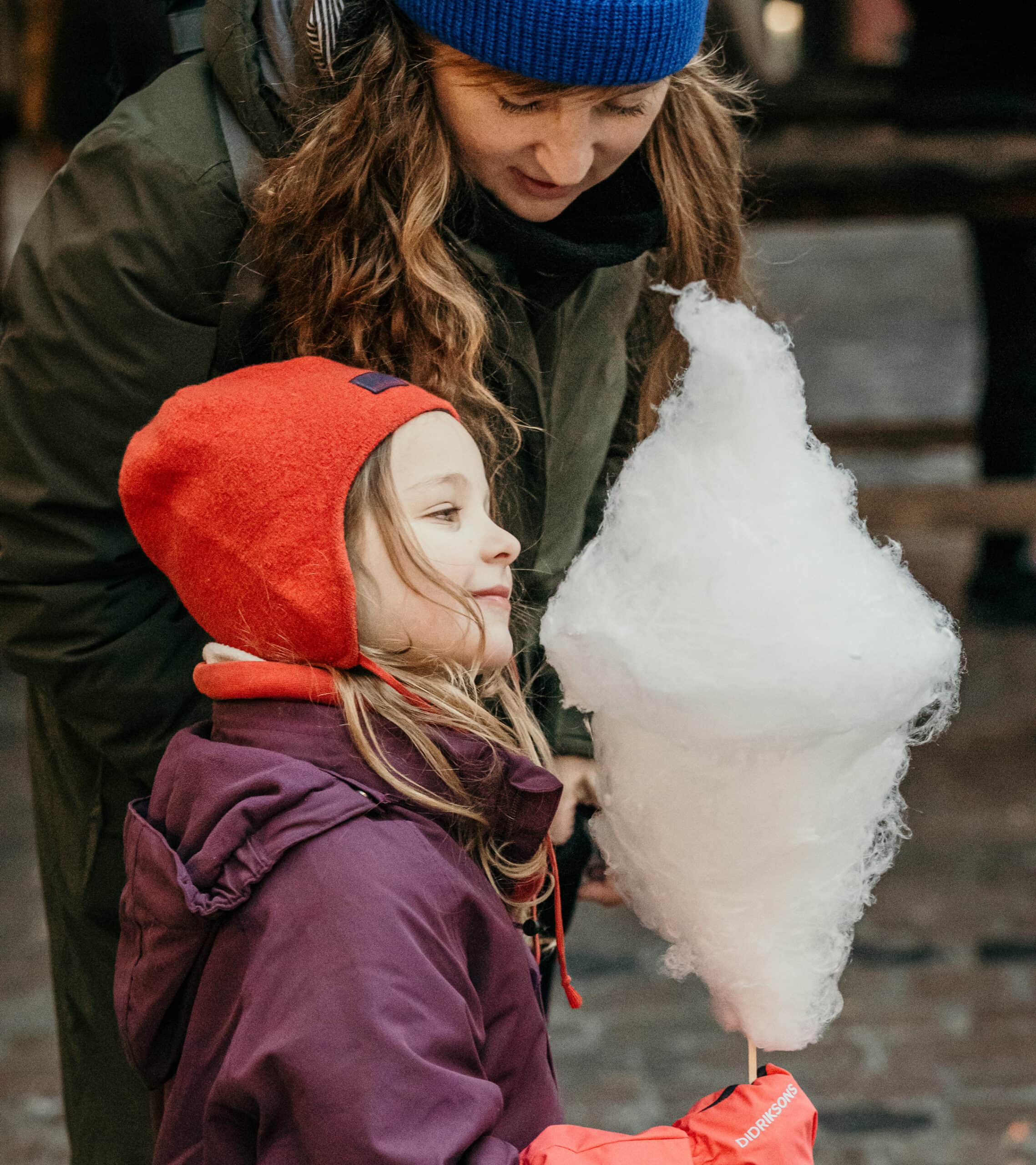 Familien und ihre Traditionen und Rituale im Advent und zu Weihnachten: Weihnachtsmarkt // HIMBEER