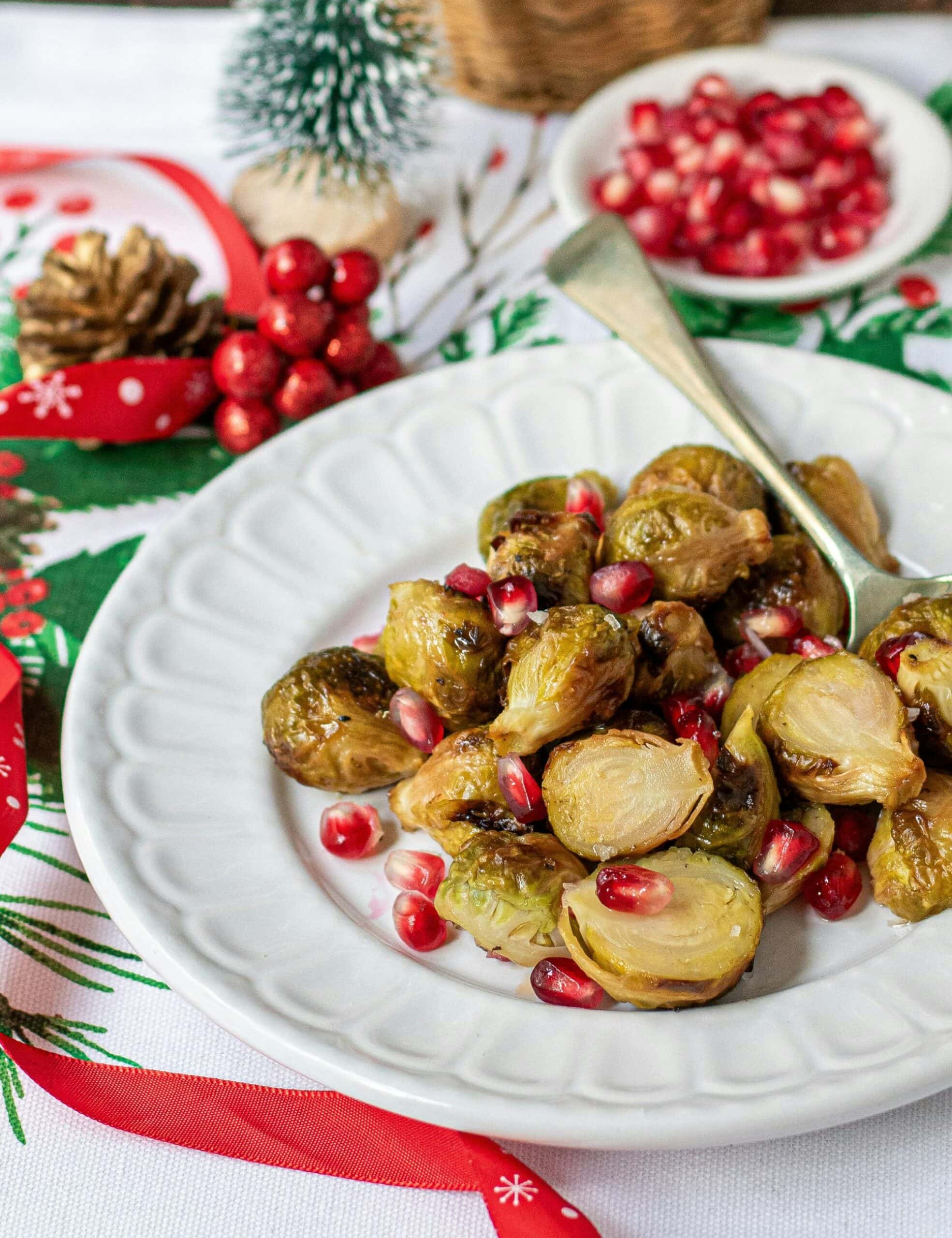 Weihnachtsgerichte – was kommt Heiligabend und an den Feiertagen bei euch auf den Tisch? Rosenkohl als Beilage // HIMBEER