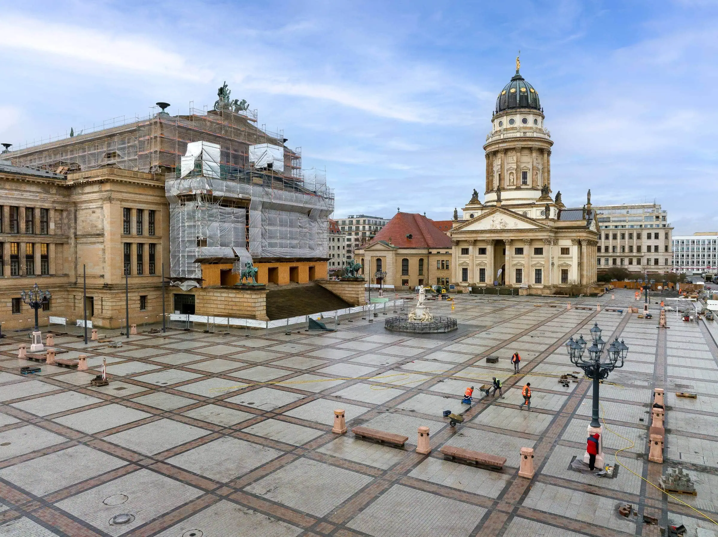 Neu Im Februar In Berlin: Wiedereröffnung Gendarmenmarkt Nach Abschluss Der Hauptbauarbeiten // Himbeer