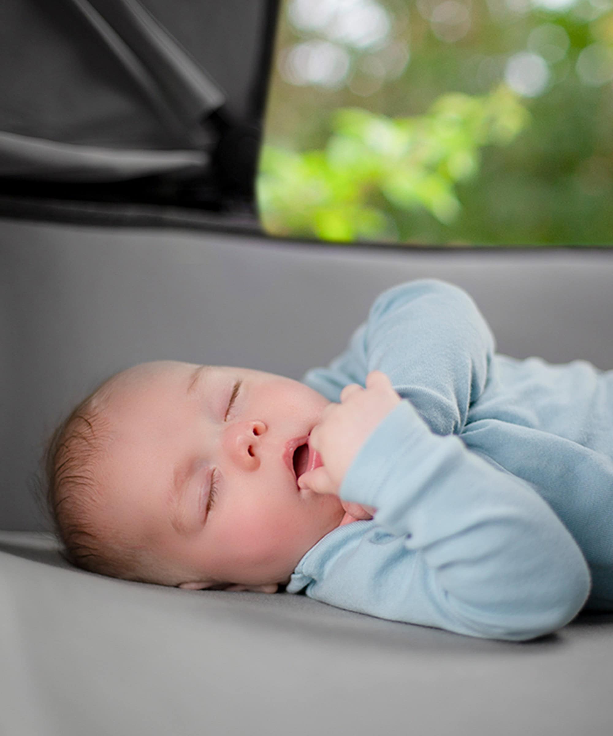 Lieblingssachen für Familien mit Baby: Kinderwagenschaukler lolaloo // HIMBEER