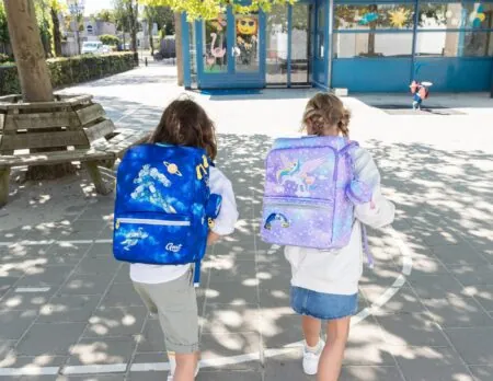 Gmt Light Schulranzen-Set Von Gmt For Kids Einhorn Und Weltall Krieger // Himbeer