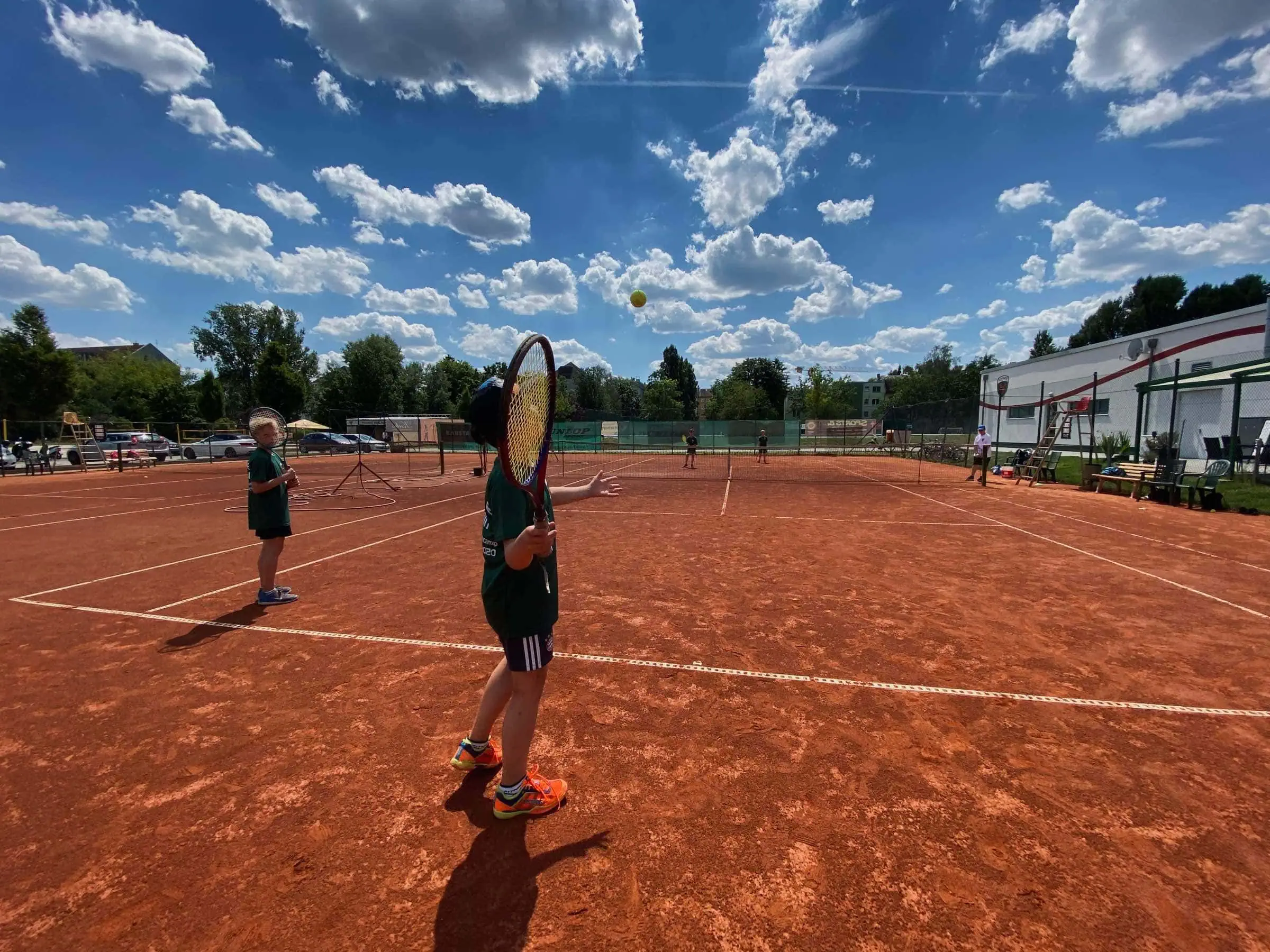 Aktive Sommerferienkurse Für Kinder Und Jugendliche In Berlin: Multisportcamp Der Füchse Berlin // Himbeer 