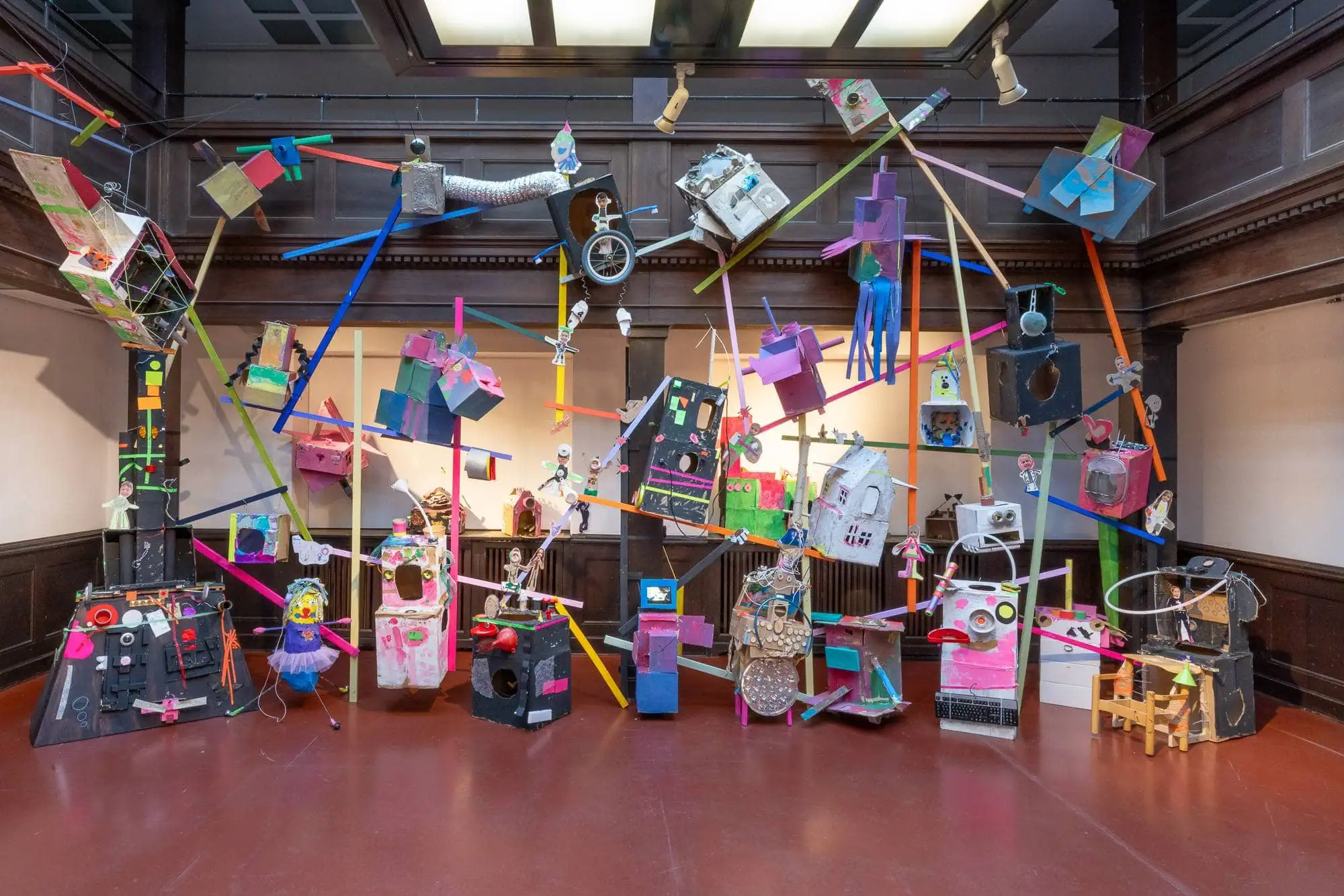 Familiensonntag Im Kinderkünstezentrum, Neue Ausstellung // Himbeer