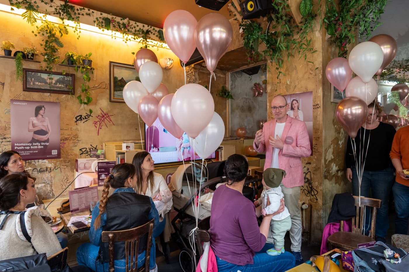 Momcozy Event Muttertag 2025 // Himbeer