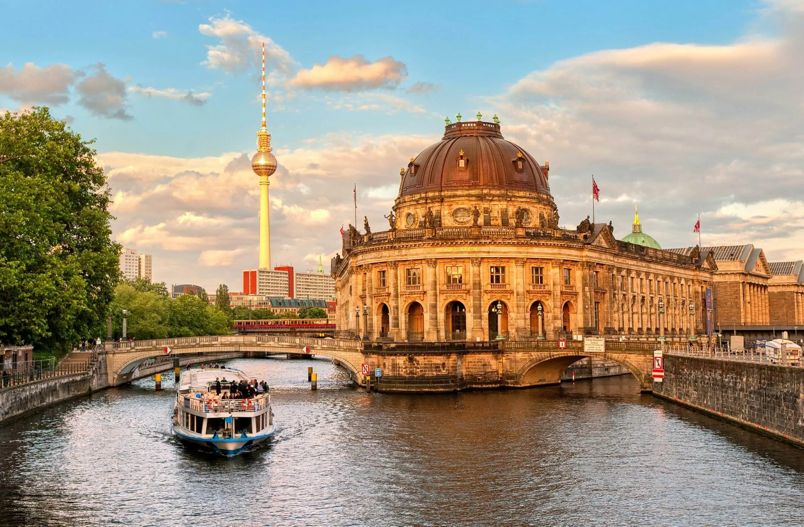 Ab Auf Die Insel! 200 Jahre Museumsinsel Berlin // Himbeer