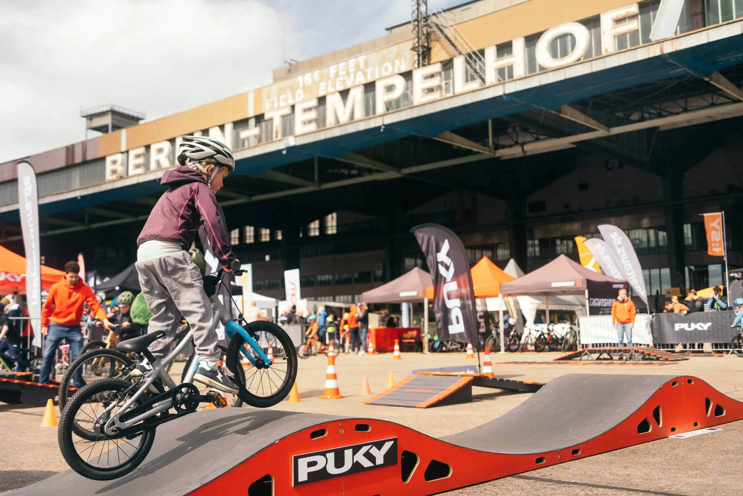 Veloberlin – Das Fahrradfestival Auf Dem Flughafen Tempelhof // Himbeer