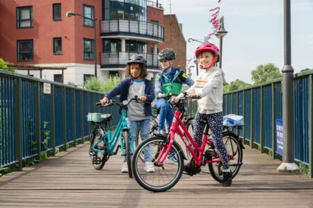 Mit Dem Frog City Bike Nachhaltig Durch Den Berliner Sommer // Himbeer